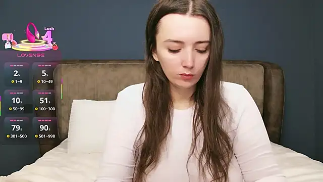 Snapshot of IamMolly chatting on 12/13/25, 09:42 IamMolly online show from 12/13/25, 09:42