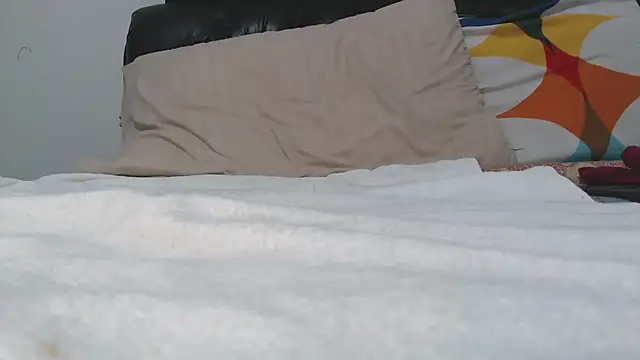 saaramiller online show from 01/04/25, 06:19