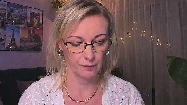 vanessa chat online show from 12/18/24, 05:52