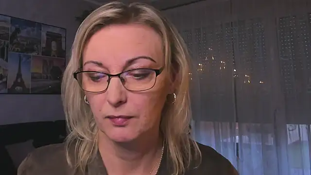 vanessa chat online show from 12/22/24, 02:27