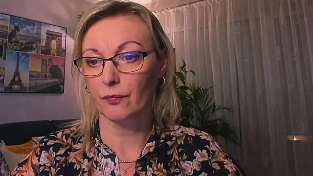 vanessa chat online show from 02/06/25, 06:13