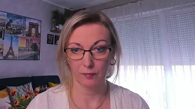 vanessa chat online show from 03/17/25, 02:23