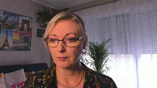 vanessa chat online show from 10/07/25, 01:19