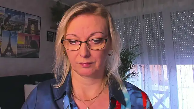 vanessa chat online show from 11/27/25, 02:19