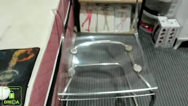 Snapshot of bisexyelizz chatting on 11/21/25, 09:35 bisexyelizz online show from 11/21/25, 09:35