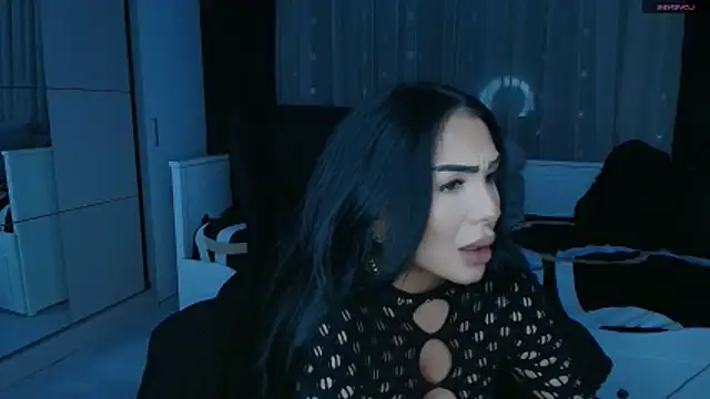 Snapshot of mistress_meryem chatting on 04/06/26, 11:05 mistress meryem online show from 04/06/26, 11:05