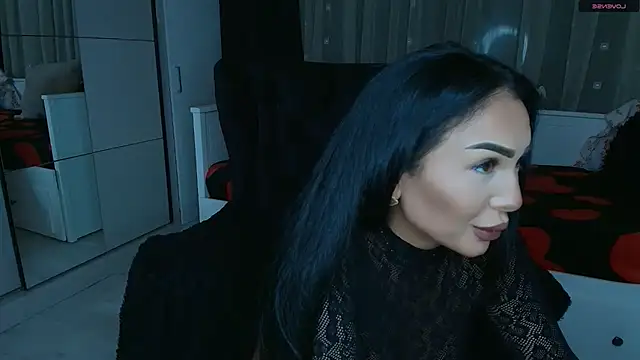 Snapshot of mistress_meryem chatting on 04/21/26, 01:42 mistress meryem online show from 04/21/26, 01:42