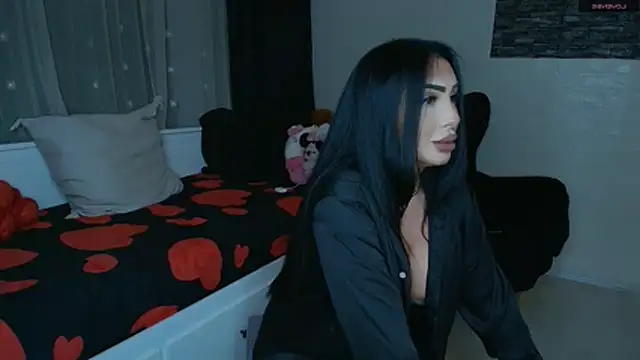 Snapshot of mistress_meryem chatting on 06/05/26, 08:36 mistress meryem online show from 06/05/26, 08:36