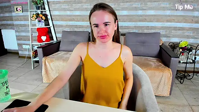 Snapshot of SusanSmit chatting on 10/08/25, 07:00 SusanSmit online show from 10/08/25, 07:00