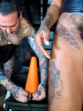 DarkDea online show from 02/18/25, 09:42