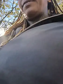 DarkDea online show from 11/29/25, 12:19