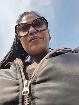 Snapshot of DarkDea chatting on 03/03/26, 12:11 DarkDea online show from 03/03/26, 12:11