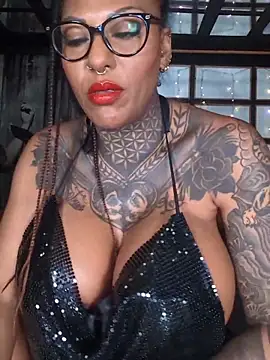 Snapshot of DarkDea chatting on 03/05/26, 02:02 DarkDea online show from 03/05/26, 02:02