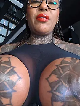 Snapshot of DarkDea chatting on 03/09/26, 11:03 DarkDea online show from 03/09/26, 11:03