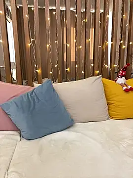 HotyWinter online show from 01/02/25, 01:19