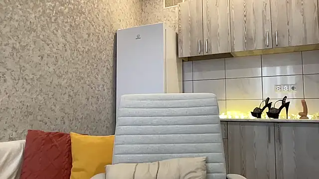 Snapshot of HotyWinter chatting on 03/25/26, 07:58 HotyWinter online show from 03/25/26, 07:58