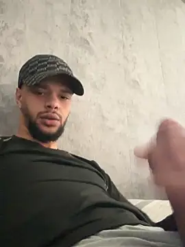 Snapshot of Lionayowe chatting on 03/07/26, 01:30 Lionayowe online show from 03/07/26, 01:30