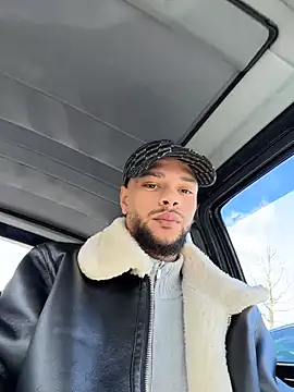 Snapshot of Lionayowe chatting on 04/01/26, 10:38 Lionayowe online show from 04/01/26, 10:38