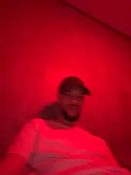 Snapshot of Lionayowe chatting on 04/05/26, 09:01 Lionayowe online show from 04/05/26, 09:01