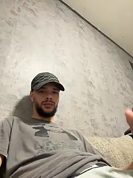 Snapshot of Lionayowe chatting on 04/19/26, 08:55 Lionayowe online show from 04/19/26, 08:55