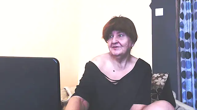 Snapshot of MioritaHard chatting on 04/21/26, 08:20 MioritaHard online show from 04/21/26, 08:20