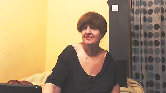Snapshot of MioritaHard chatting on 04/23/26, 07:16 MioritaHard online show from 04/23/26, 07:16
