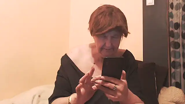 Snapshot of MioritaHard chatting on 05/28/26, 08:50 MioritaHard online show from 05/28/26, 08:50