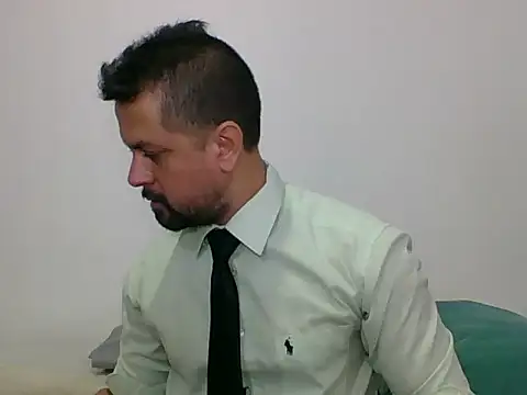 Snapshot of TRIISTAN_KING10 chatting on 03/17/26, 03:26 TRIISTAN KING10 online show from 03/17/26, 03:26