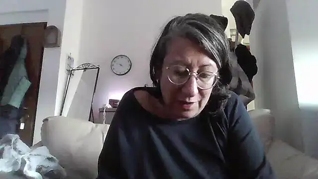 Snapshot of milkarock chatting on 01/23/25, 08:36 milkarock online show from 01/23/25, 08:36