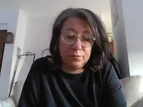 Snapshot of milkarock chatting on 02/20/25, 01:19 milkarock online show from 02/20/25, 01:19