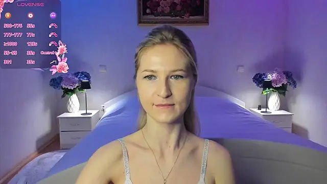 Snapshot of AnnaCarrera chatting on 04/10/26, 09:30 AnnaCarrera online show from 04/10/26, 09:30