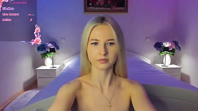 Snapshot of AnnaCarrera chatting on 04/30/26, 06:58 AnnaCarrera online show from 04/30/26, 06:58