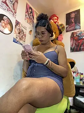 Snapshot of GoddessAlix chatting on 07/08/26, 10:36 GoddessAlix online show from 07/08/26, 10:36