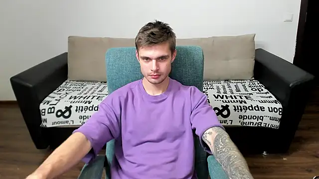 maks wolfis online show from 12/15/24, 04:29