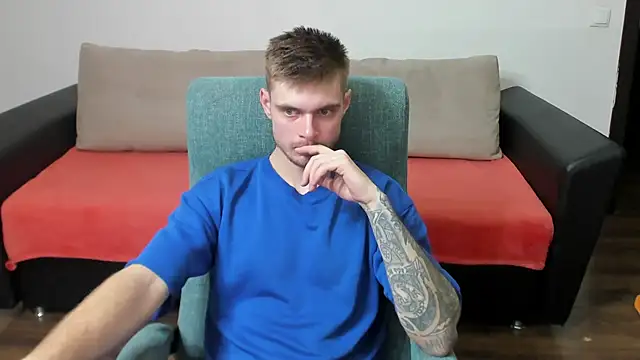 maks wolfis online show from 02/03/25, 05:35