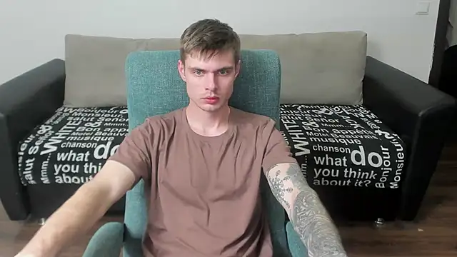 maks wolfis online show from 03/02/25, 07:34