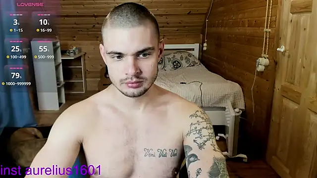 maks wolfis online show from 10/17/25, 11:02