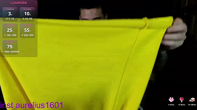 maks wolfis online show from 11/22/25, 08:02