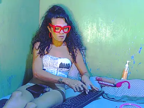 Snapshot of Paula_Jordan chatting on 04/16/26, 09:50 Paula Jordan online show from 04/16/26, 09:50