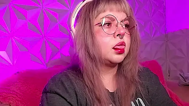 Satyn doll online show from 11/15/25, 09:43