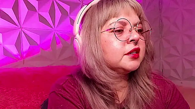 Satyn doll online show from 11/30/25, 12:58