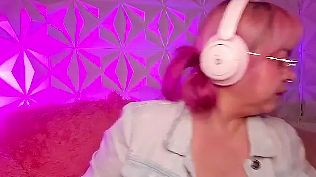 Satyn doll online show from 02/24/26, 12:41