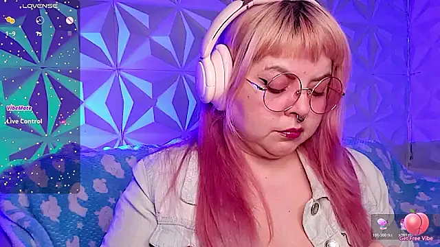 Satyn doll online show from 03/12/26, 11:00