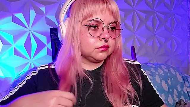 Satyn doll online show from 04/15/26, 12:06