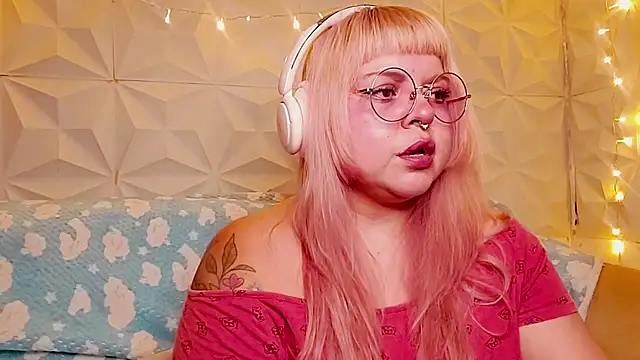 Satyn doll online show from 05/15/26, 12:06