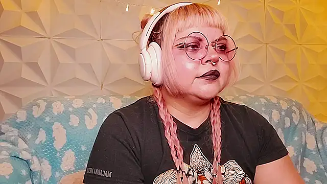 Satyn doll online show from 05/16/26, 12:18