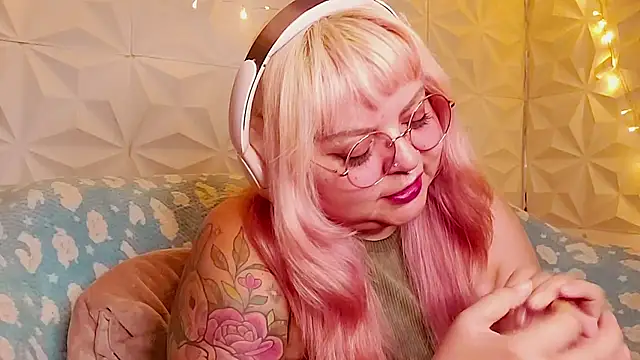 Snapshot of Satyn_doll chatting on 06/10/26, 11:35 Satyn doll online show from 06/10/26, 11:35