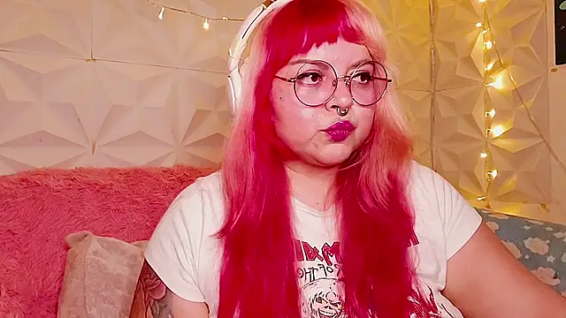 Snapshot of Satyn_doll chatting on 07/07/26, 11:31 Satyn doll online show from 07/07/26, 11:31