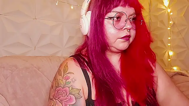 Snapshot of Satyn_doll chatting on 07/15/26, 11:54 Satyn doll online show from 07/15/26, 11:54