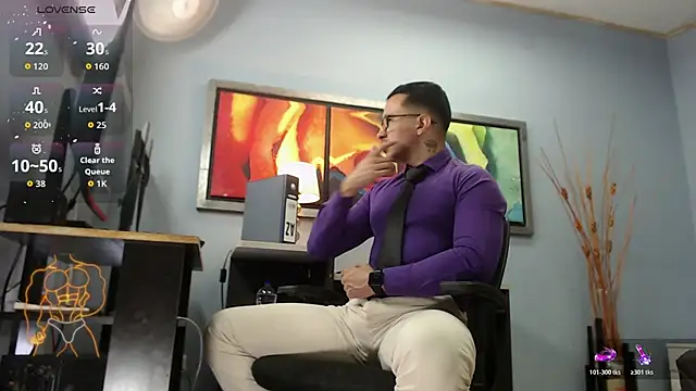 Snapshot of randyluke chatting on 03/31/26, 04:29 randyluke online show from 03/31/26, 04:29